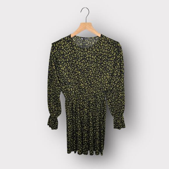 Zara Textured Leopard Print Ruffle Mini Dress Size Small NEW - Picture 2 of 8